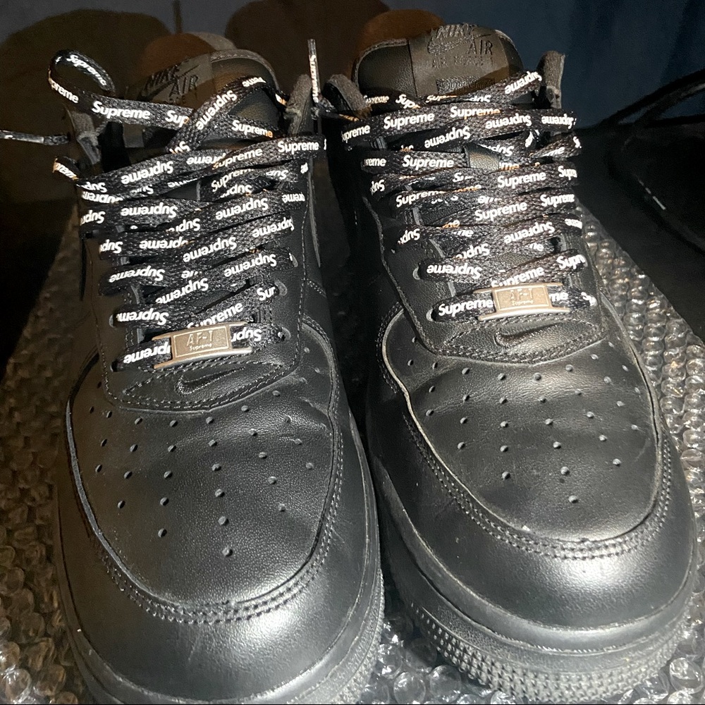 Supreme Nike Air Force 1